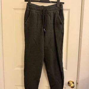 Women’s Gray Jogger Pants